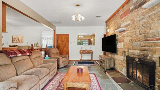 6371 Birchview Drive, Saginaw, MI 48609