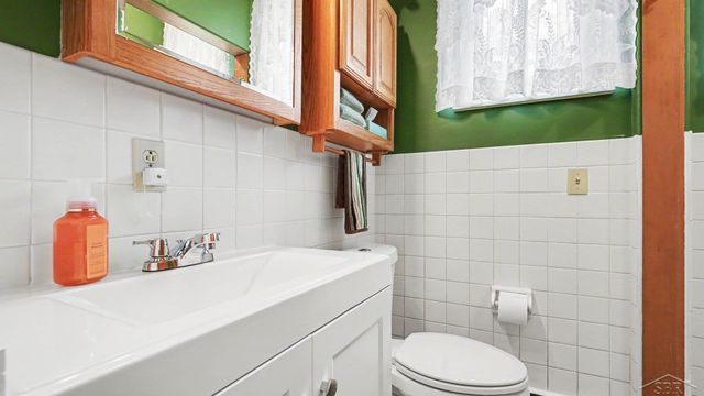6371 Birchview Drive, Saginaw, MI 48609