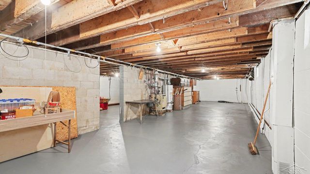 6371 Birchview Drive, Saginaw, MI 48609