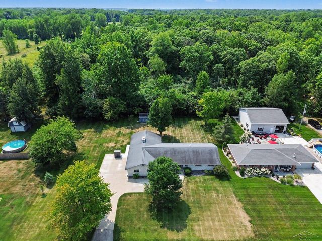 6371 Birchview Drive, Saginaw, MI 48609