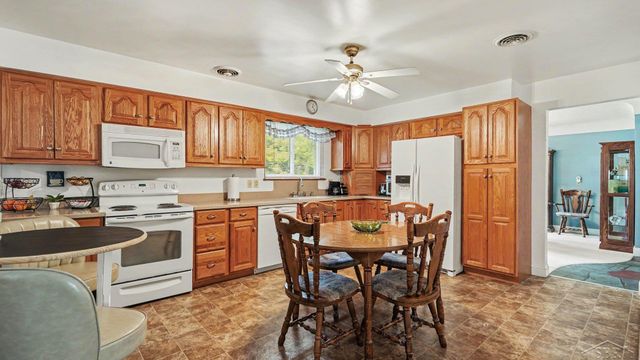 6371 Birchview Drive, Saginaw, MI 48609
