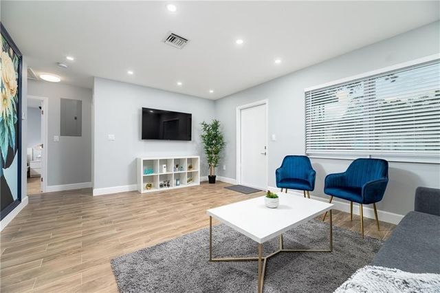 628 SW 14th Terrace, Fort Lauderdale, FL 33312