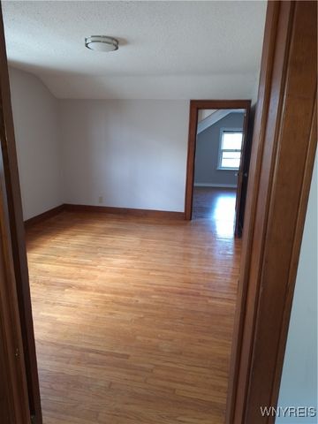 2921 Michigan Avenue, Niagara Falls, NY 14305