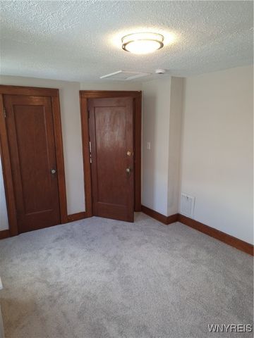 2921 Michigan Avenue, Niagara Falls, NY 14305