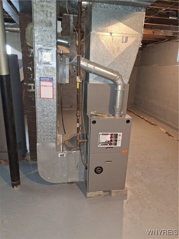 2921 Michigan Avenue, Niagara Falls, NY 14305