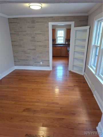 2921 Michigan Avenue, Niagara Falls, NY 14305