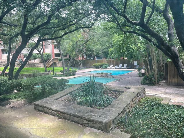 8601 Park Lane 413, Dallas, TX 75231