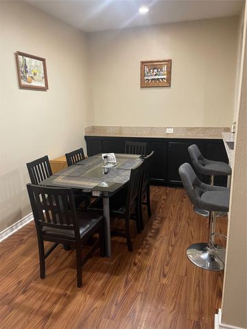 8601 Park Lane 413, Dallas, TX 75231