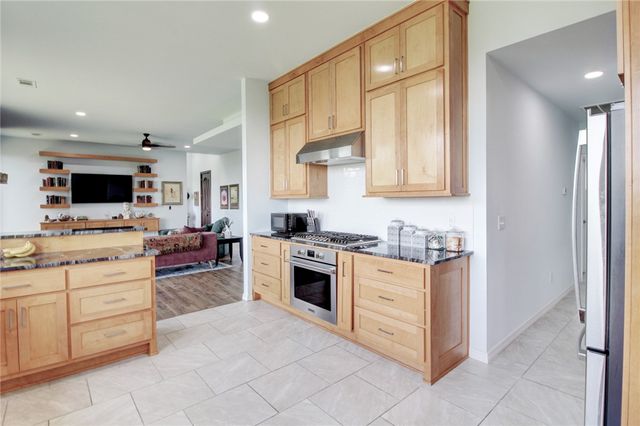 1010 E Rockwood Trail, Fayetteville, AR 72701