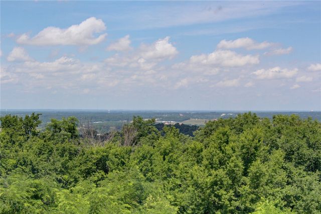 1010 E Rockwood Trail, Fayetteville, AR 72701