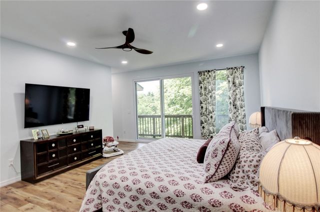 1010 E Rockwood Trail, Fayetteville, AR 72701