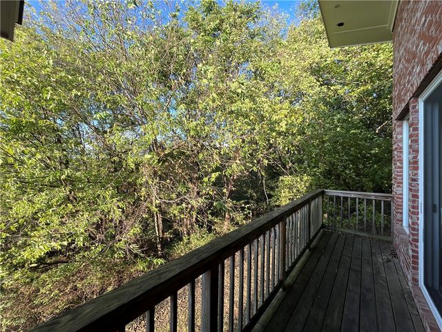 1010 E Rockwood Trail, Fayetteville, AR 72701