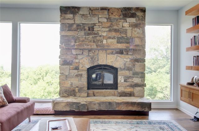 1010 E Rockwood Trail, Fayetteville, AR 72701