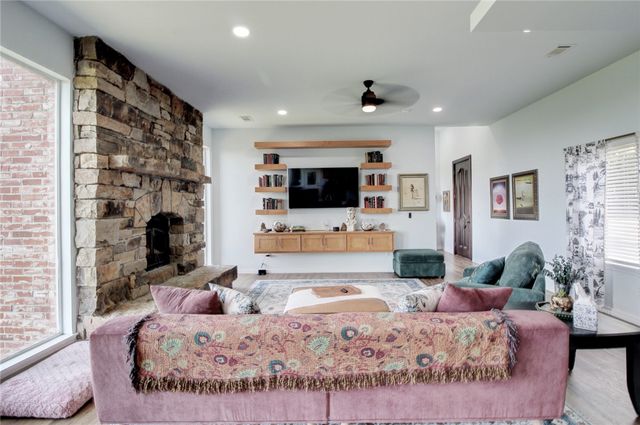 1010 E Rockwood Trail, Fayetteville, AR 72701