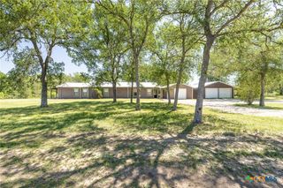 1229 State Highway 304, Gonzales, TX 78629