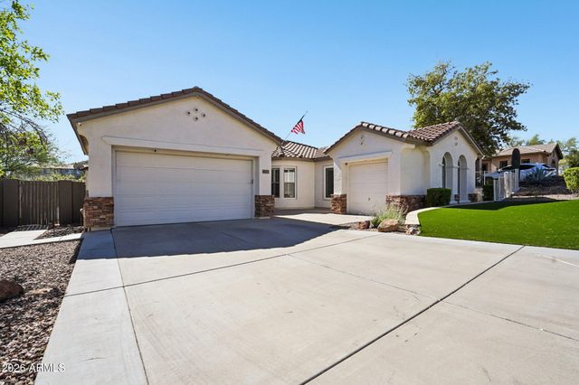 38723 N RED TAIL Lane, Phoenix, AZ 85086