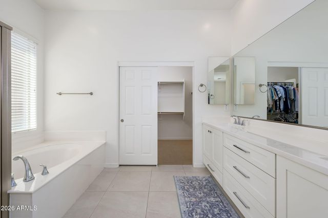 38723 N RED TAIL Lane, Phoenix, AZ 85086