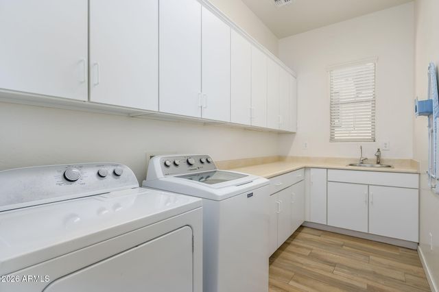 38723 N RED TAIL Lane, Phoenix, AZ 85086