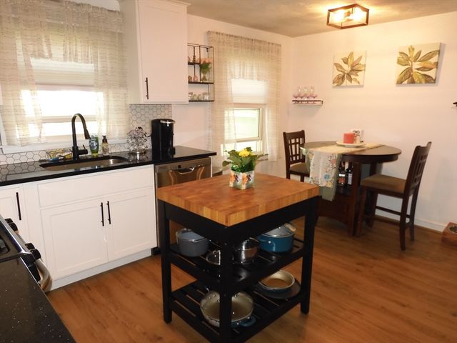 8 Glen Forest Lane, Methuen, MA 01844