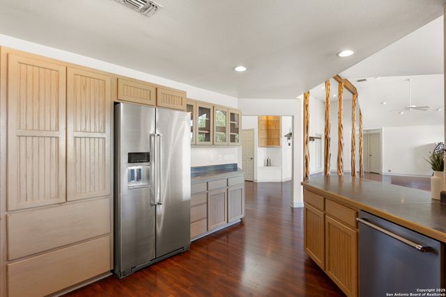 1670 S Cranes Mill, New Braunfels, TX 78132