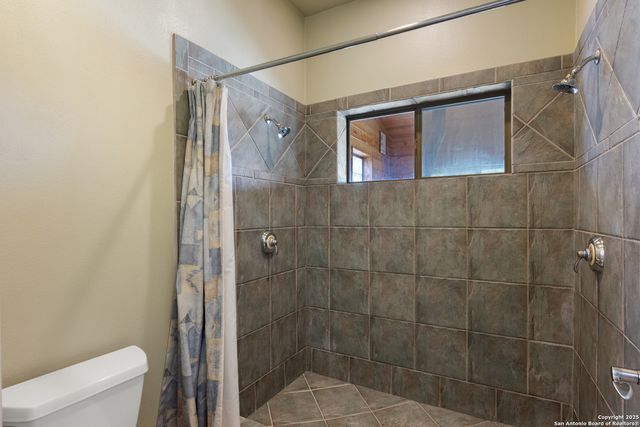 1670 S Cranes Mill, New Braunfels, TX 78132