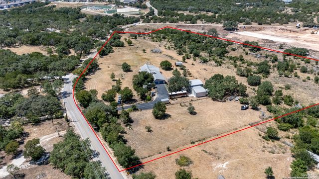 1670 S Cranes Mill, New Braunfels, TX 78132