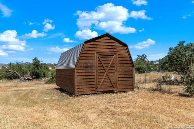 1670 S Cranes Mill, New Braunfels, TX 78132