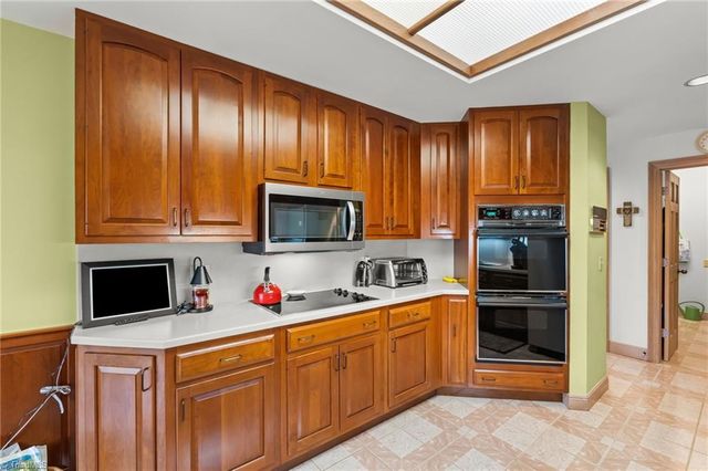 1307 Gilbrook Court, High Point, NC 27262