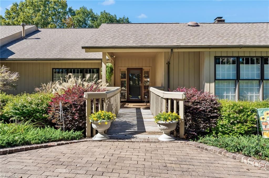 1307 Gilbrook Court, High Point, NC 27262