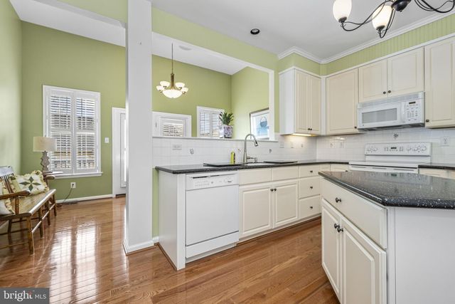 2103 JACOBS MILL CIR, Downingtown, PA 19335