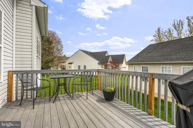 2103 JACOBS MILL CIR, Downingtown, PA 19335