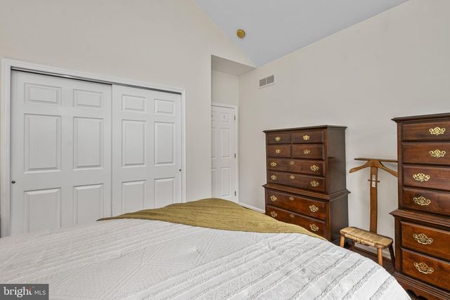 2103 JACOBS MILL CIR, Downingtown, PA 19335