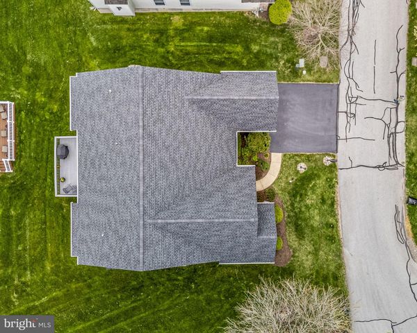 2103 JACOBS MILL CIR, Downingtown, PA 19335