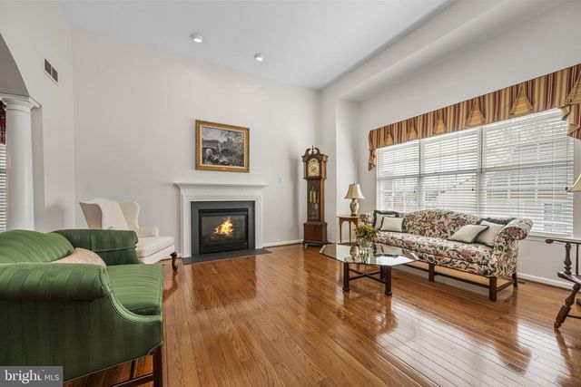 2103 JACOBS MILL CIR, Downingtown, PA 19335