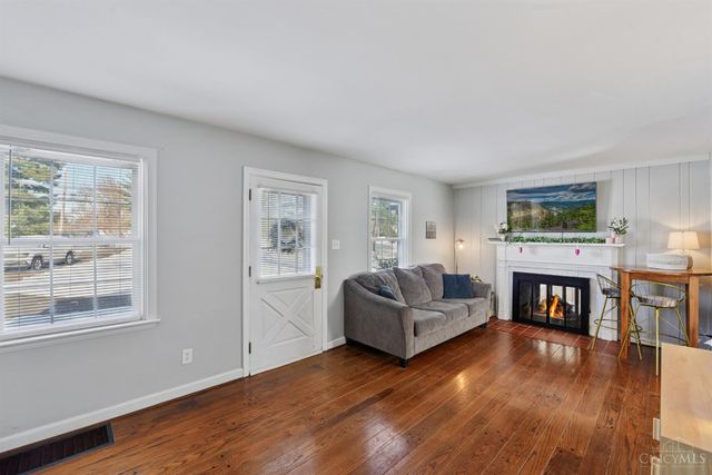 6009 Cleves Warsaw Pike, Delhi Twp, OH 45233