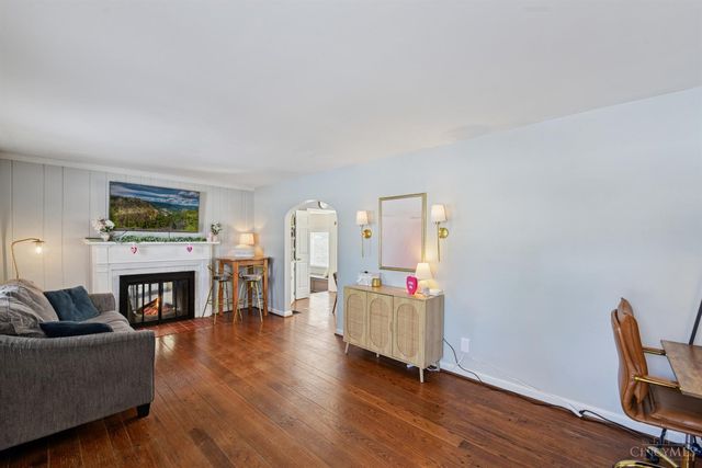 6009 Cleves Warsaw Pike, Delhi Twp, OH 45233