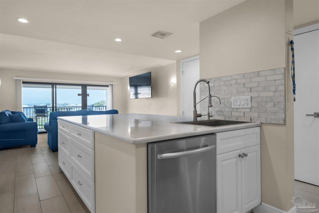 900 Ft Pickens Rd 425, Pensacola Beach, FL 32561