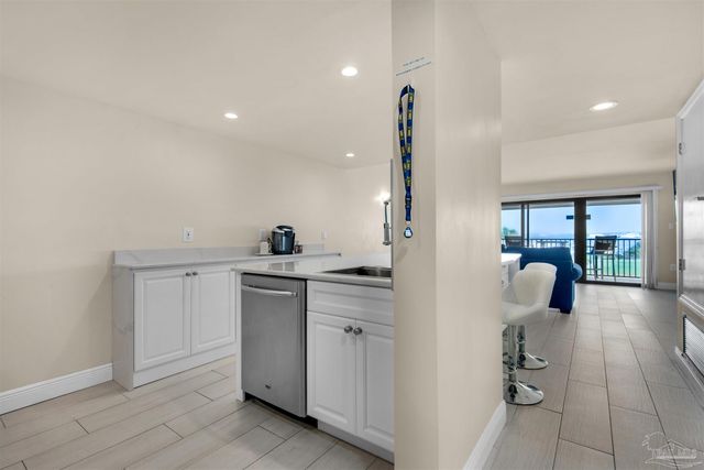 900 Ft Pickens Rd 425, Pensacola Beach, FL 32561