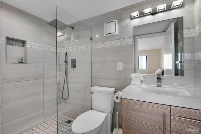 900 Ft Pickens Rd 425, Pensacola Beach, FL 32561