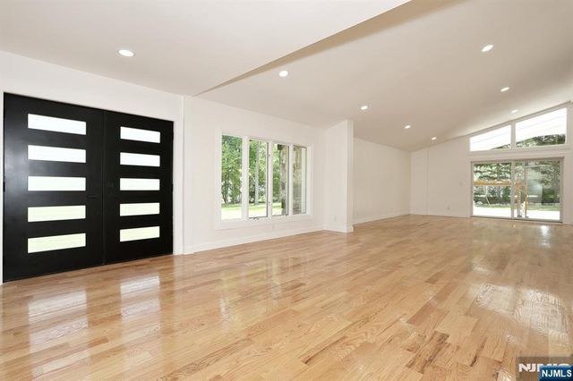51 Mill Road Extension, Woodcliff Lake, NJ 07677
