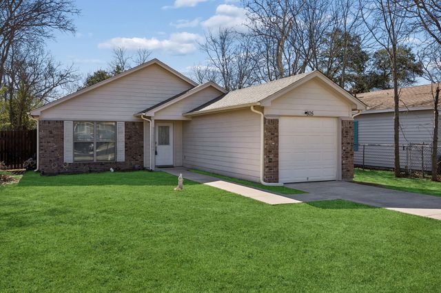 805 Phillips Street, Cleburne, TX 76033