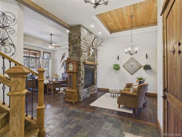 350 Foxtail Dr, Black Hawk, CO 80422