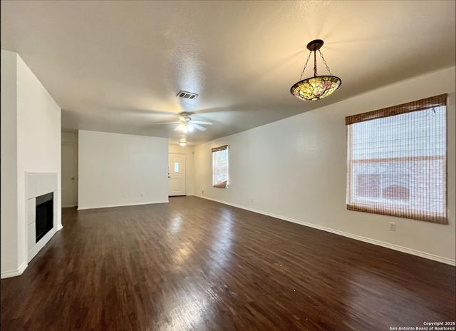 1635 Mason King, San Antonio, TX 78260