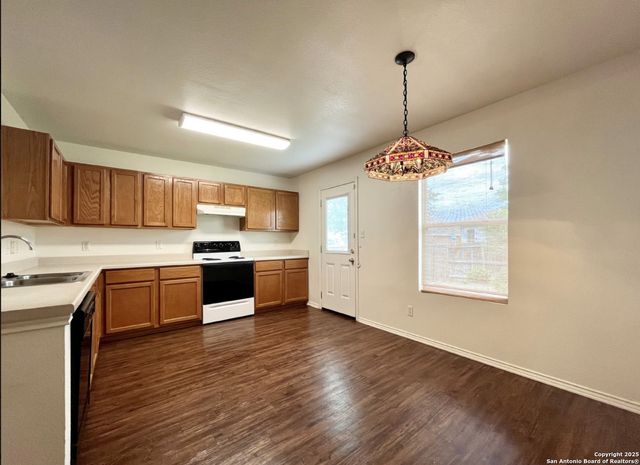 1635 Mason King, San Antonio, TX 78260