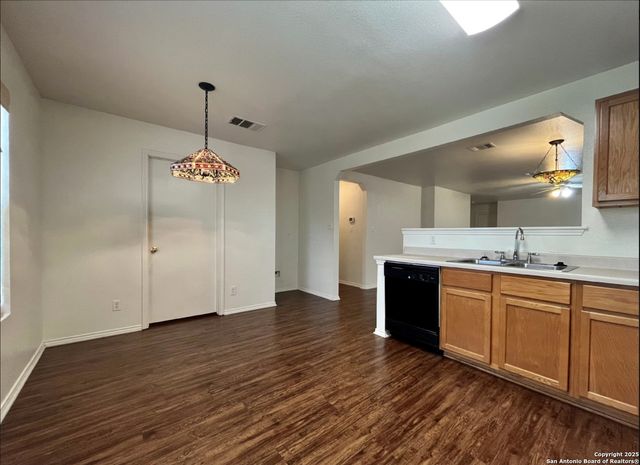 1635 Mason King, San Antonio, TX 78260