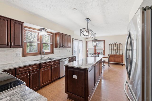 1003 Saratoga Circle, Carmel, IN 46280