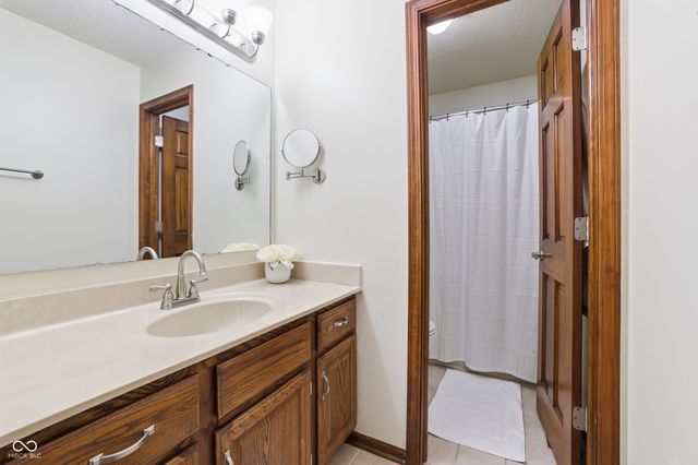 1003 Saratoga Circle, Carmel, IN 46280