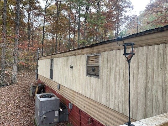 2203 Deer Lake Dr, Nunnelly, TN 37137