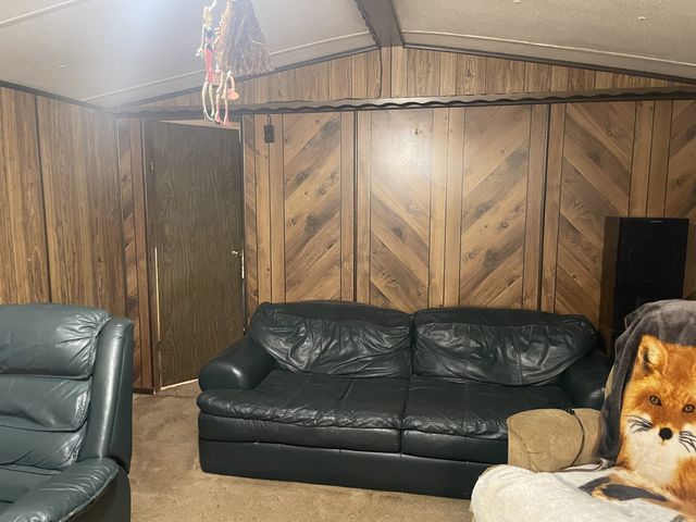 2203 Deer Lake Dr, Nunnelly, TN 37137