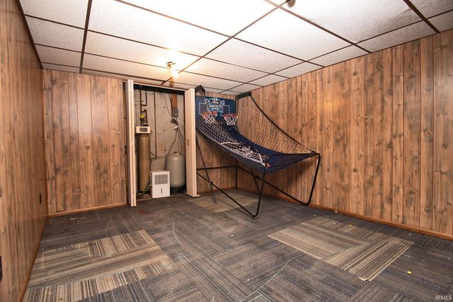 8547 N Old Fort Wayne Road, Roanoke, IN 46783